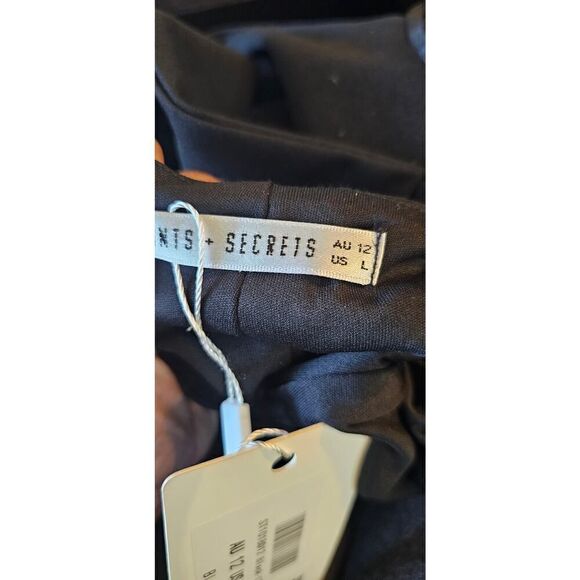 NWT Saints & Secrets Black Ruffle Bottom Cross Back Dress Size Large - Picture 6 of 7